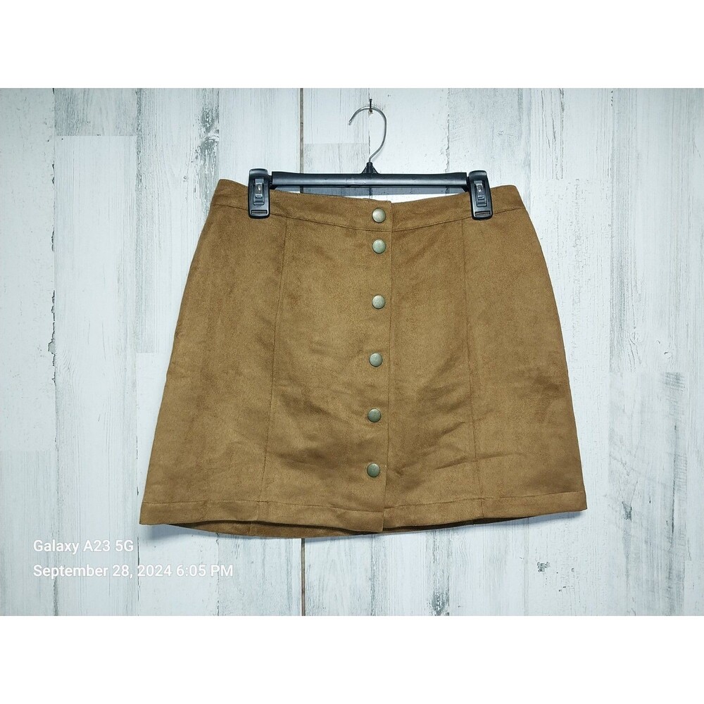 Old Navy Faux Suede Skirt Size 6 Tan Snap Closure